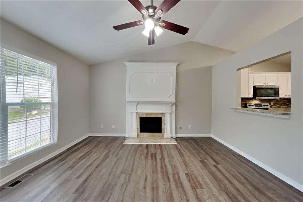 820 Tradd Court Property Photo 2