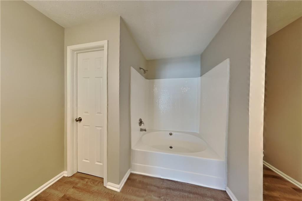 820 Tradd Court Property Photo 10