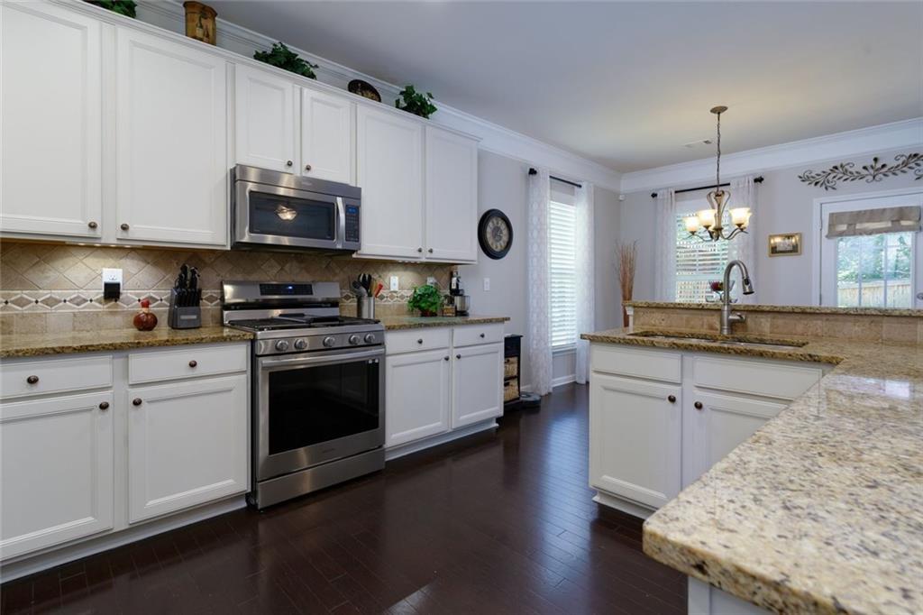 615 Lorimore Pass Property Photo 10