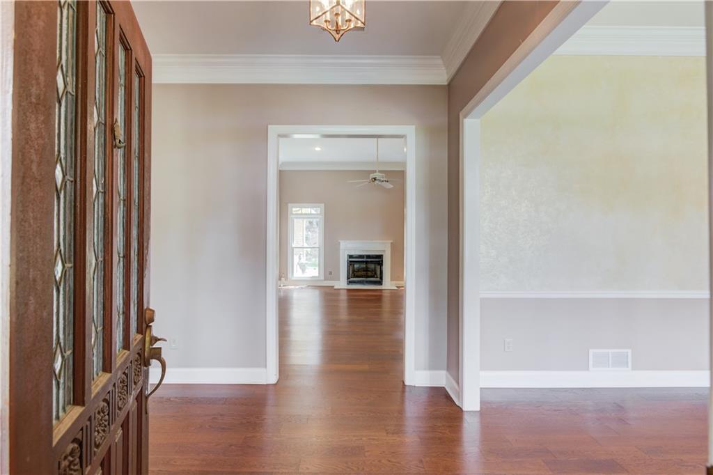 5270 Skidaway Drive Property Photo 5