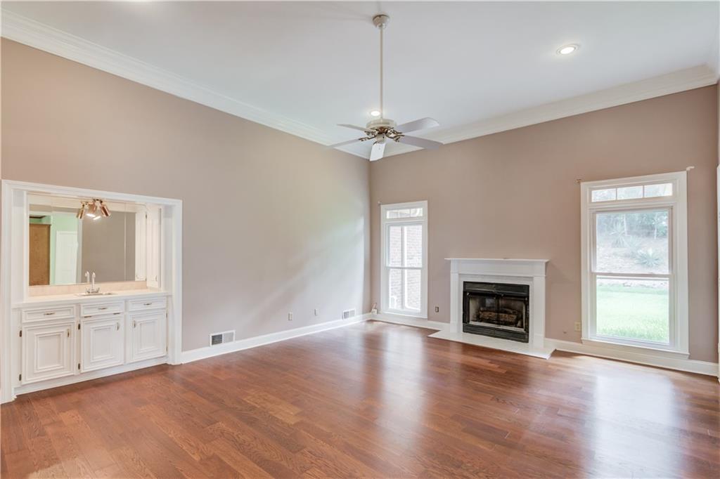 5270 Skidaway Drive Property Photo 9