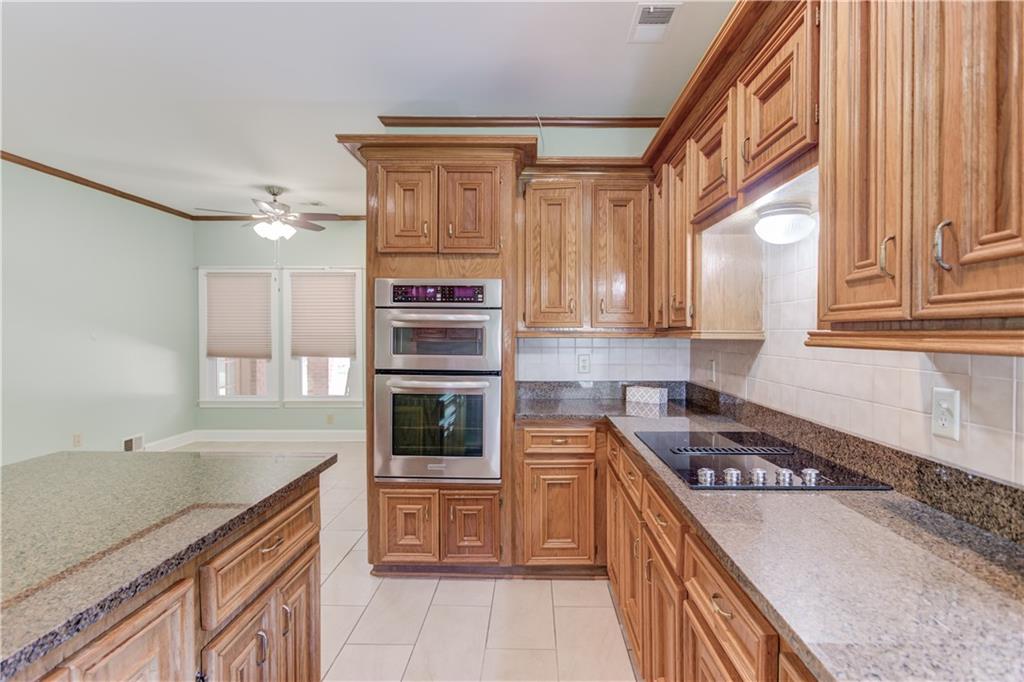 5270 Skidaway Drive Property Photo 13