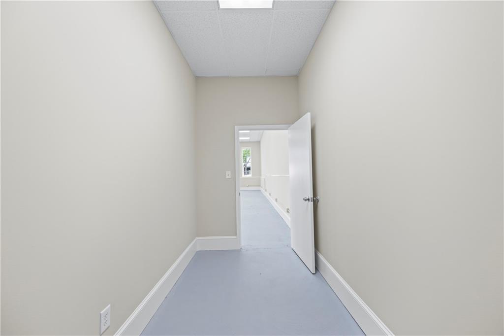 100 N Broad Street Property Photo 28