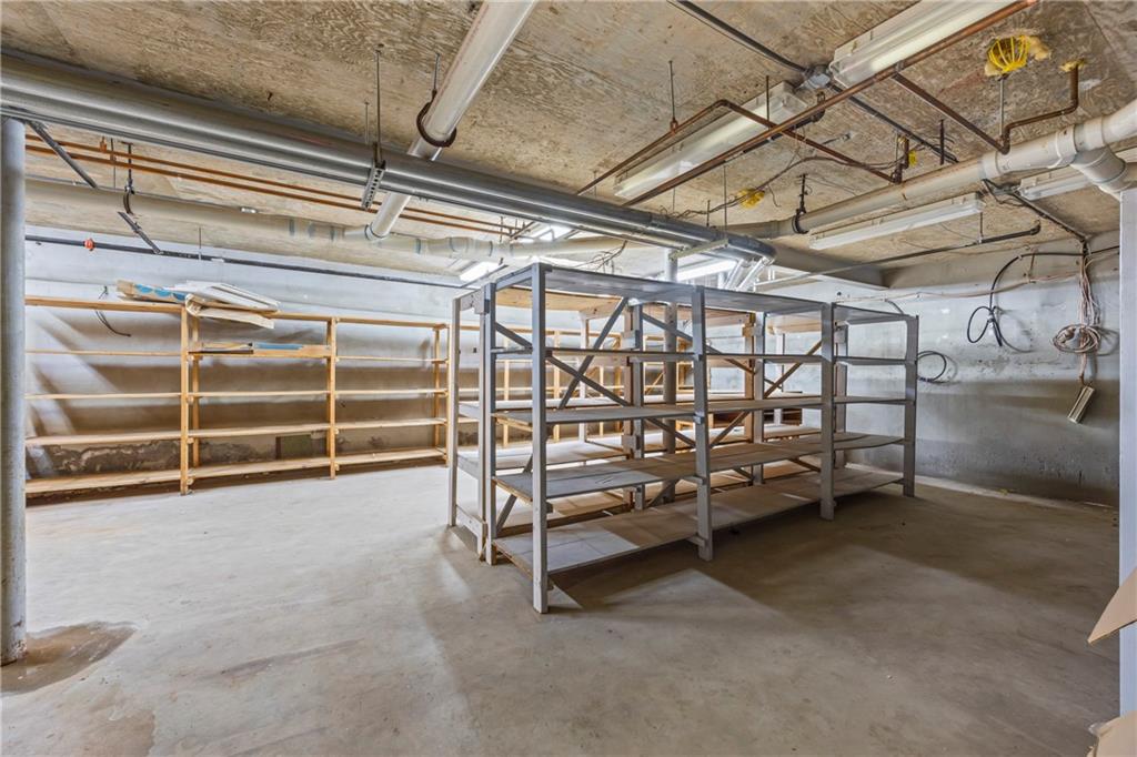 100 N Broad Street Property Photo 39