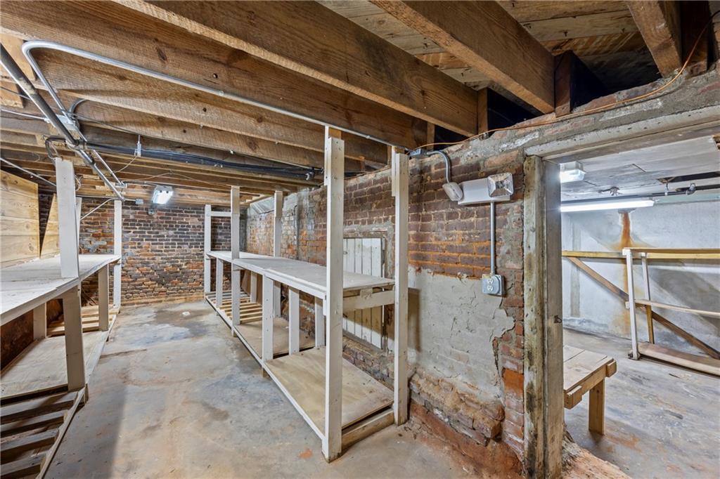 100 N Broad Street Property Photo 43