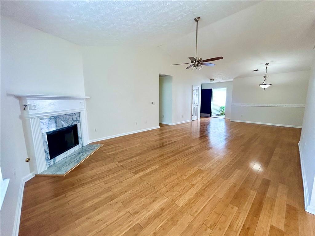 1137 Yellow River Drive Property Photo 5
