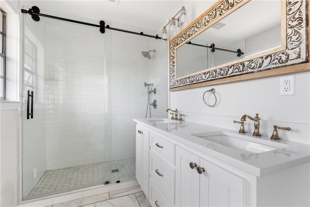 2251 Skyline Drive Property Photo 17