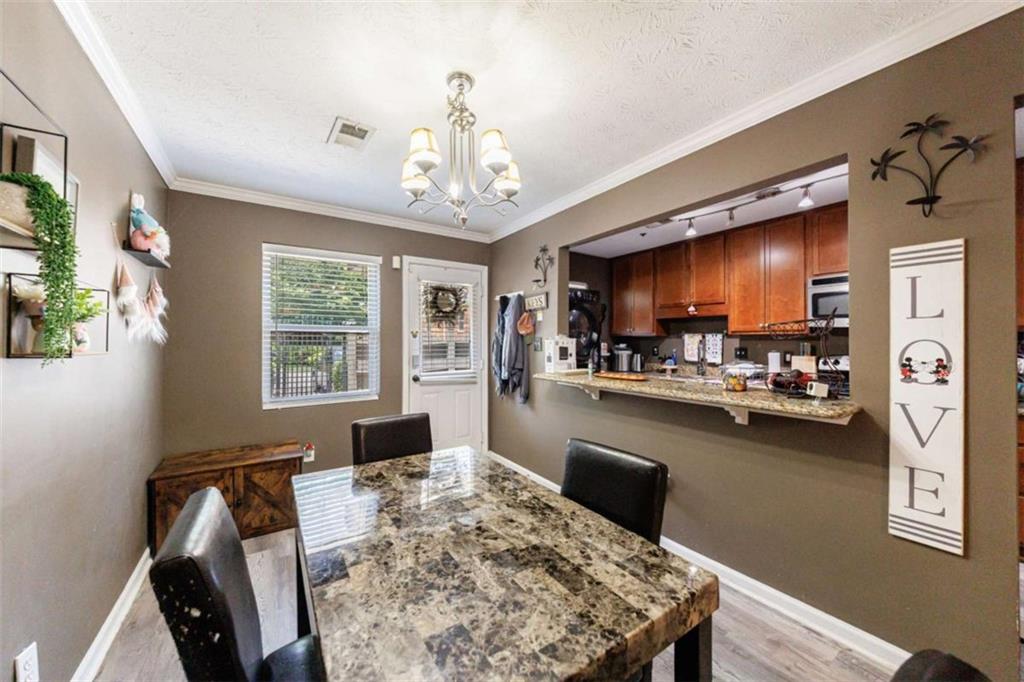 105 River Drive N Property Photo 10