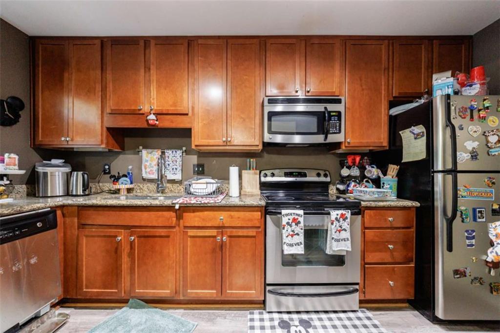105 River Drive N Property Photo 11