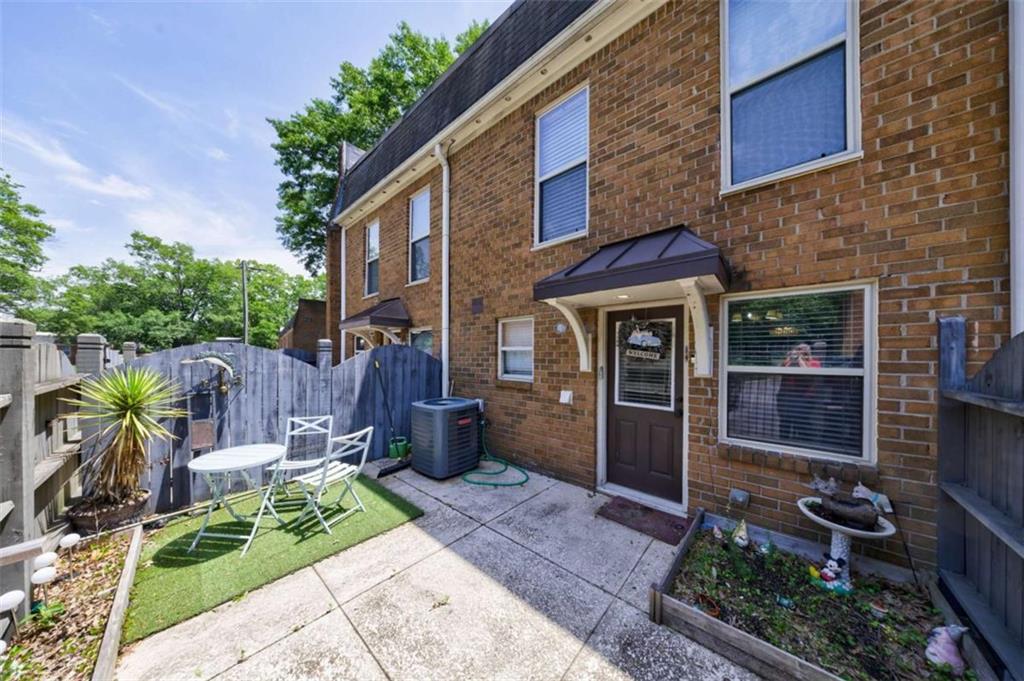 105 River Drive N Property Photo 12