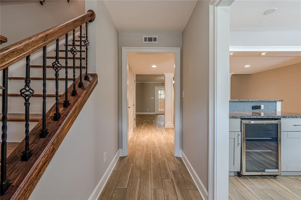 1452 Bentley Lane Property Photo 4