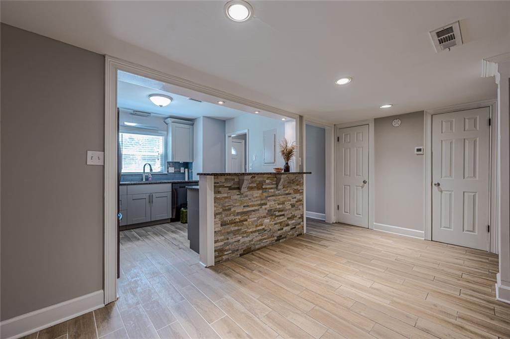 1452 Bentley Lane Property Photo 9