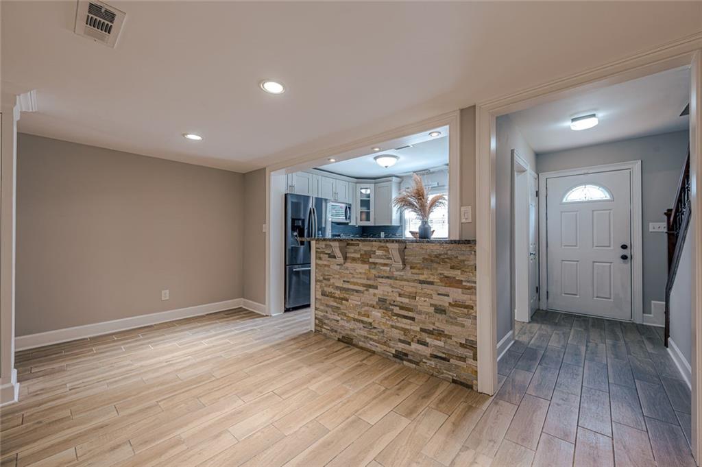 1452 Bentley Lane Property Photo 10