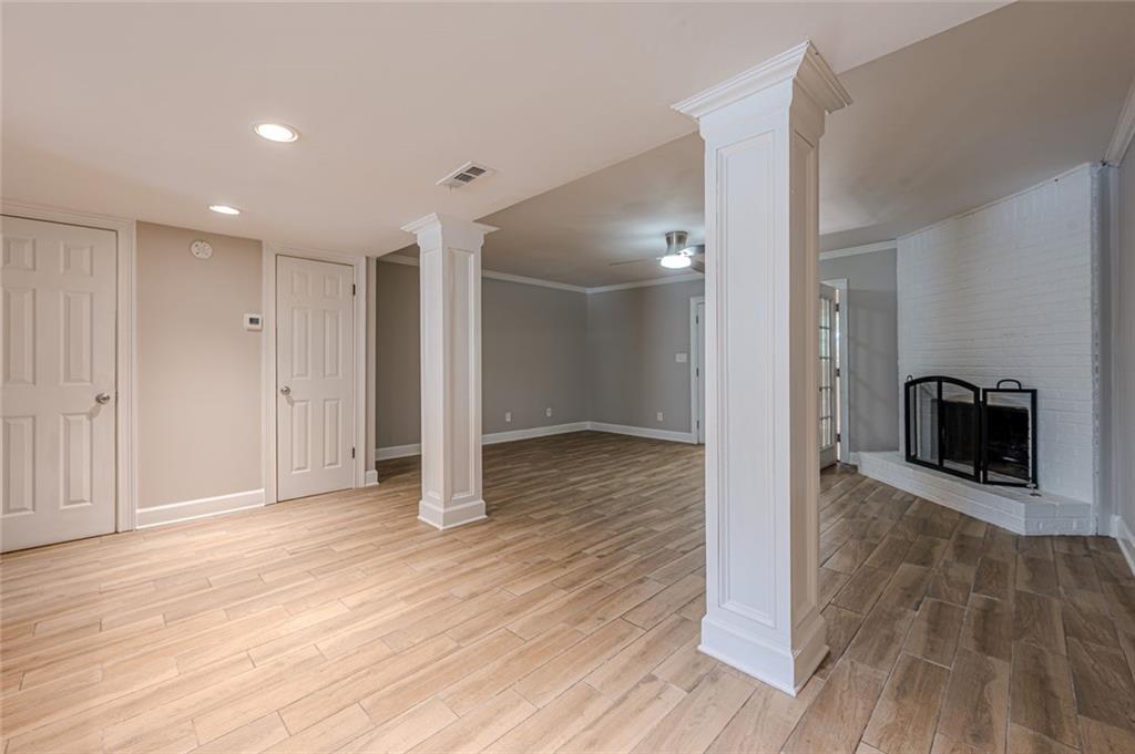 1452 Bentley Lane Property Photo 11