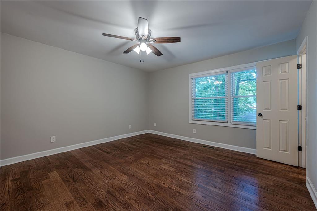 1452 Bentley Lane Property Photo 17