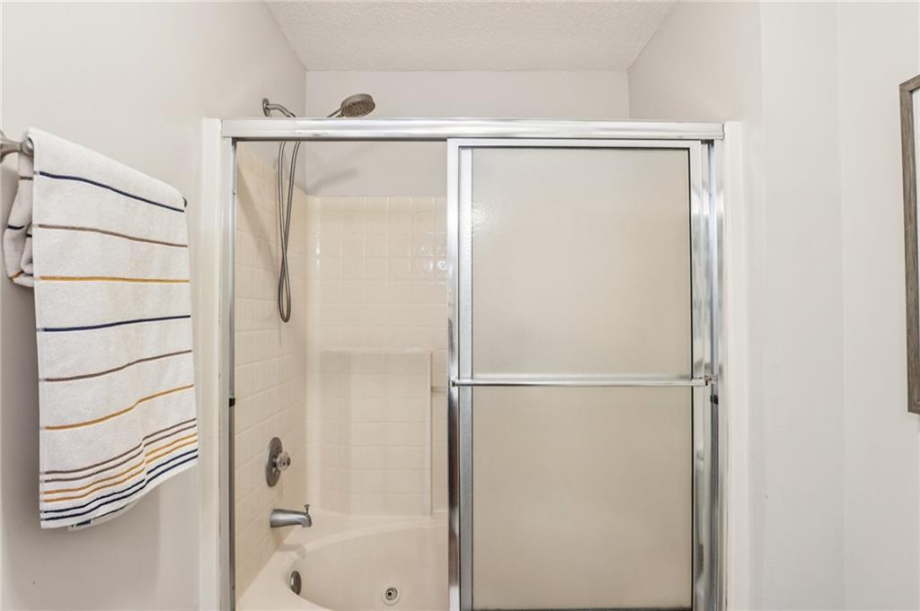77 Summer Glen Place Property Photo 18