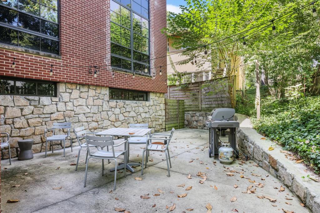 1065 United Avenue Unit 202 Property Photo 22