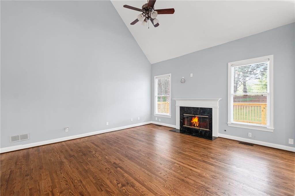 6715 Waterbury Way Property Photo 16