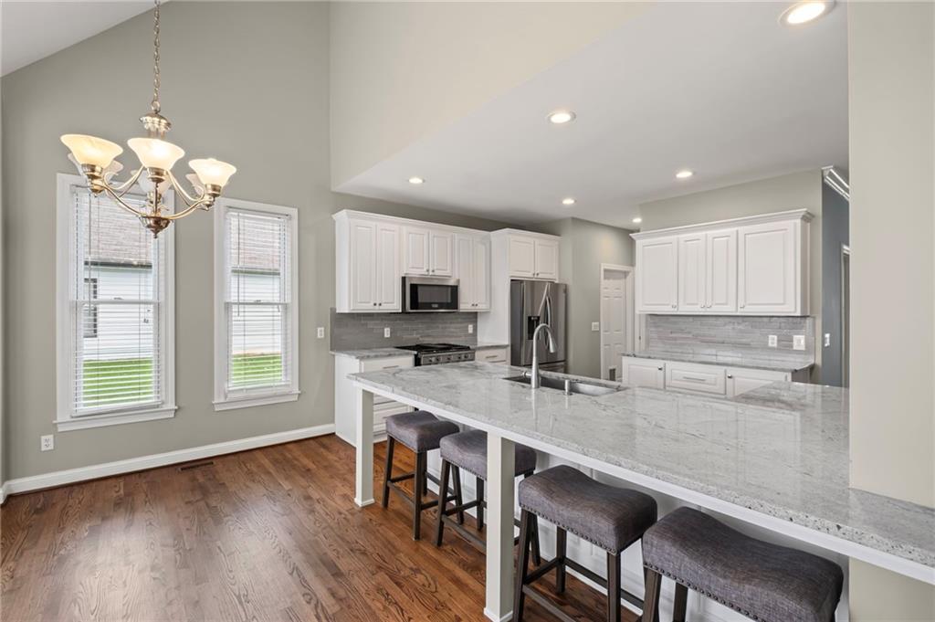 6715 Waterbury Way Property Photo 22