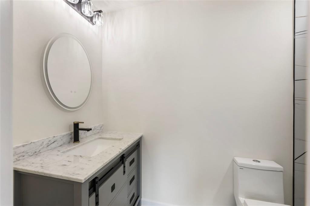 2431 Nancy Lane Ne Property Photo 14