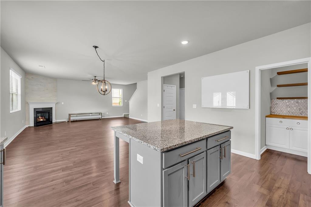 2943 Hawthorn Farm Boulevard Property Photo 9