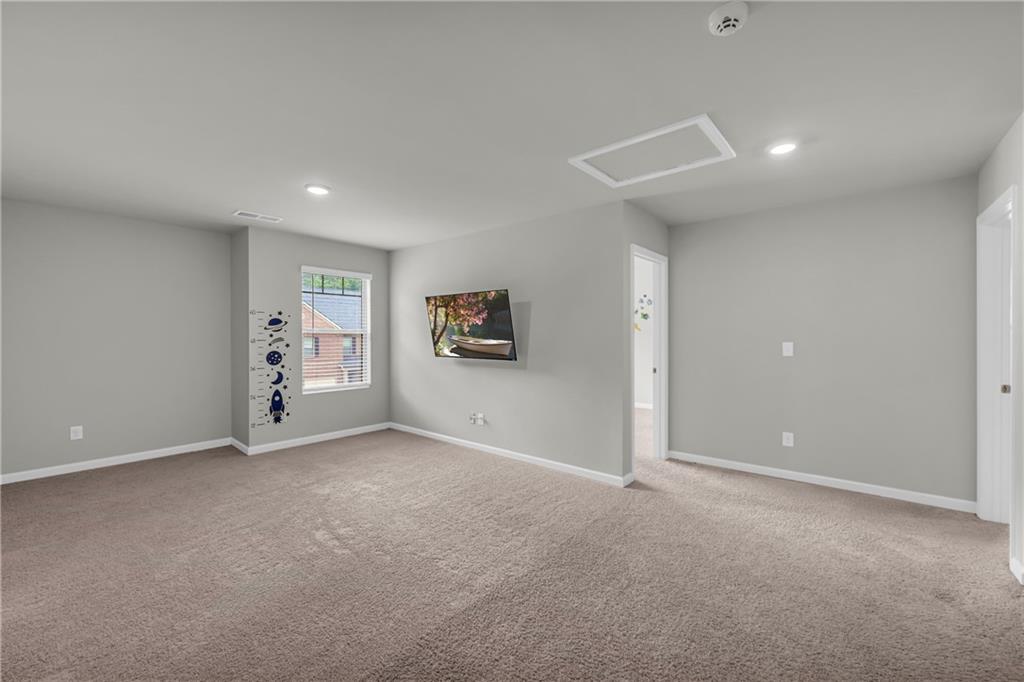 2943 Hawthorn Farm Boulevard Property Photo 16