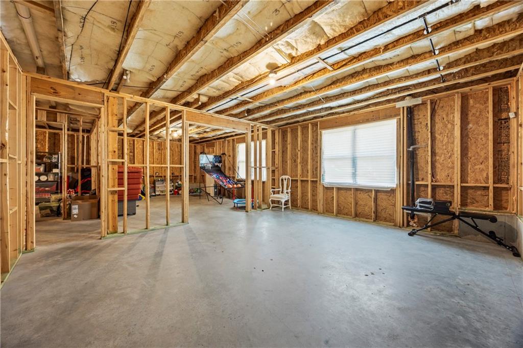 2943 Hawthorn Farm Boulevard Property Photo 39