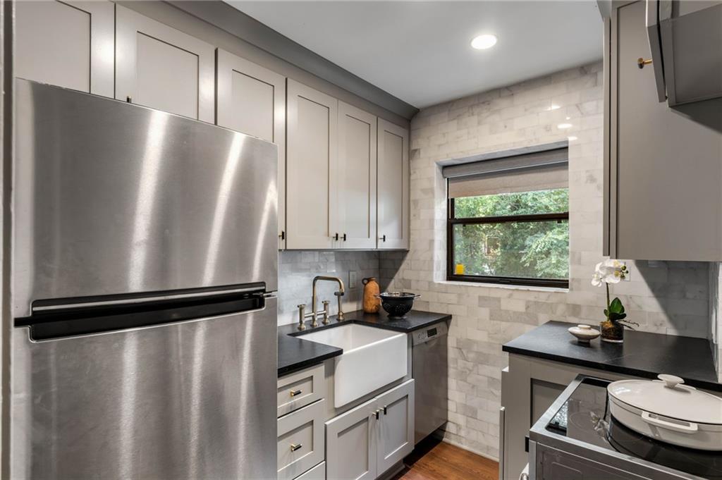 324 3rd Street Ne Unit 1 Property Photo 14