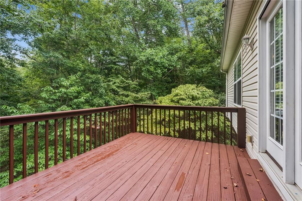 516 Golden Avenue Property Photo 17