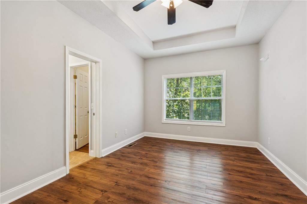 516 Golden Avenue Property Photo 18