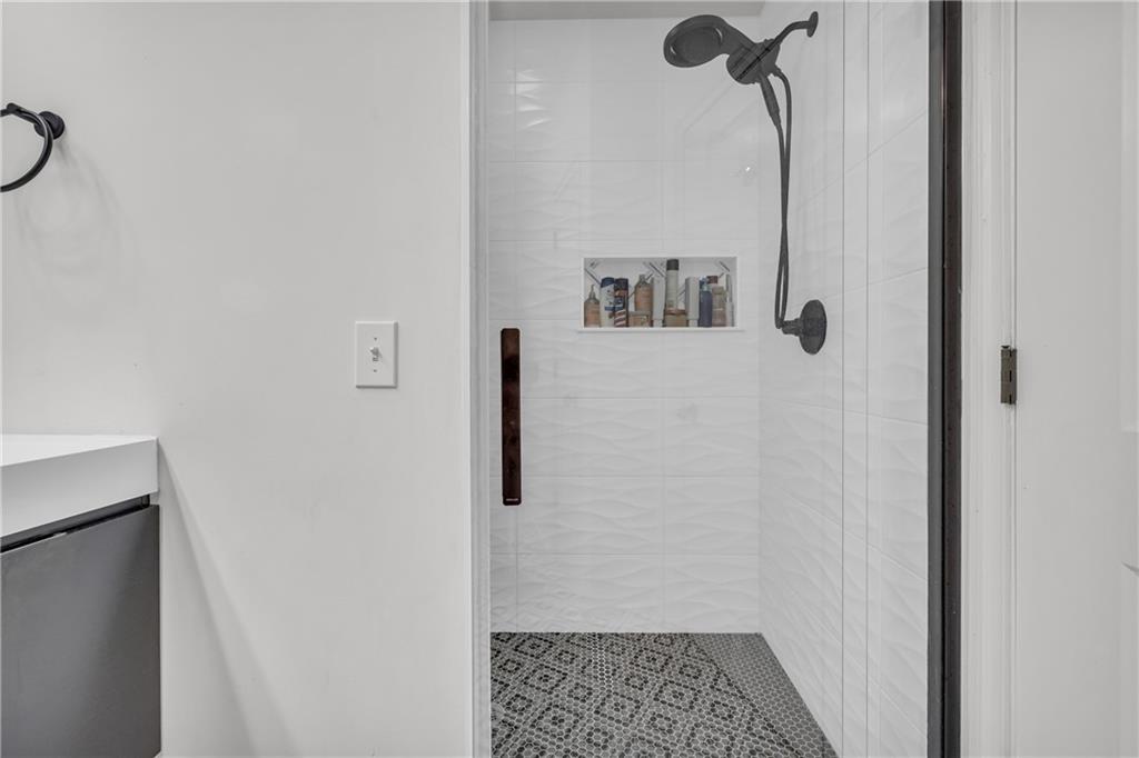 825 Highland Lane Ne Unit 1207 Property Photo 20