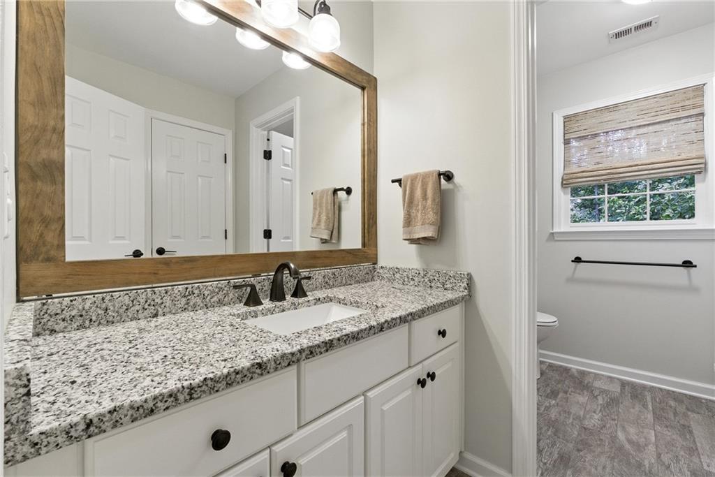 852 Summerchase Court Property Photo 24