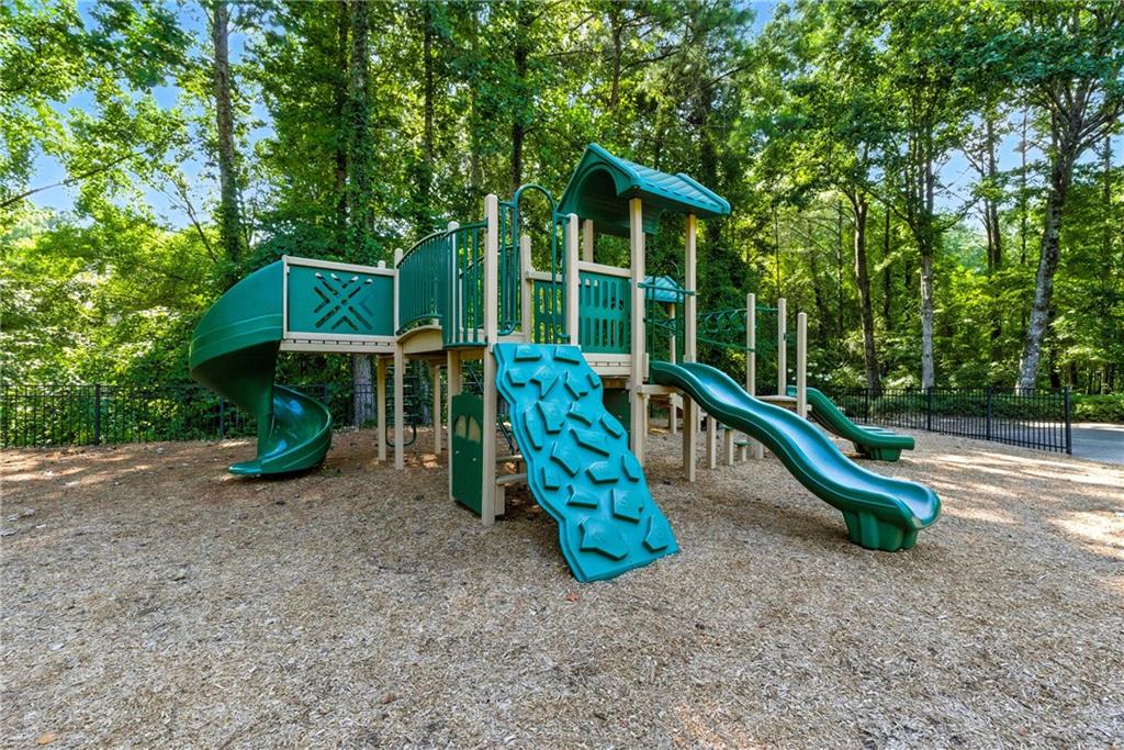 852 Summerchase Court Property Photo 43