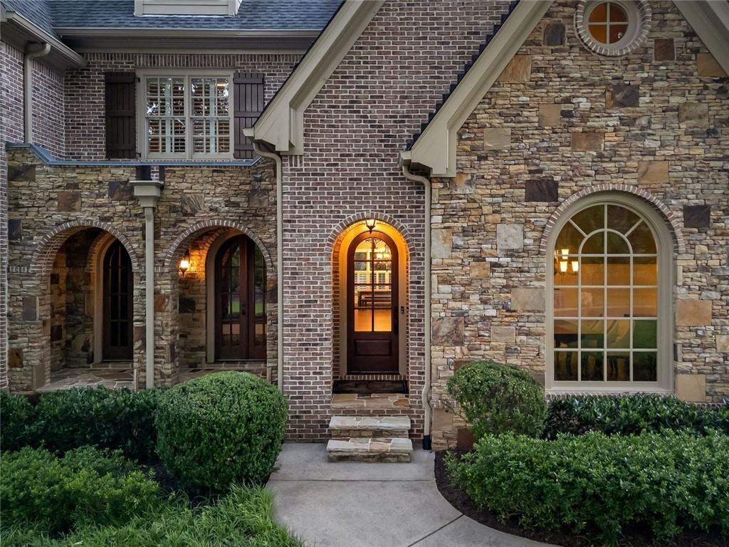 4304 Berkford Circle Ne Property Photo 10