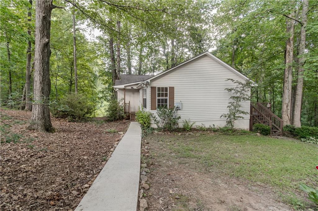 641 Horton Road Property Photo 4