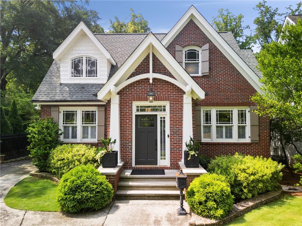 697 Amsterdam Avenue NE Property Photo 1