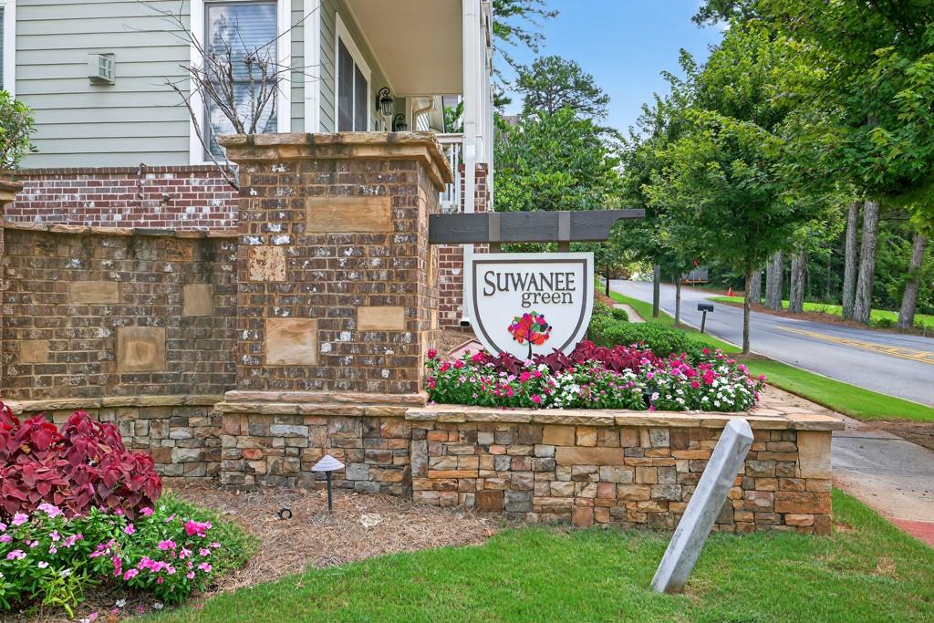 509 Suwanee Green Boulevard Property Photo 4