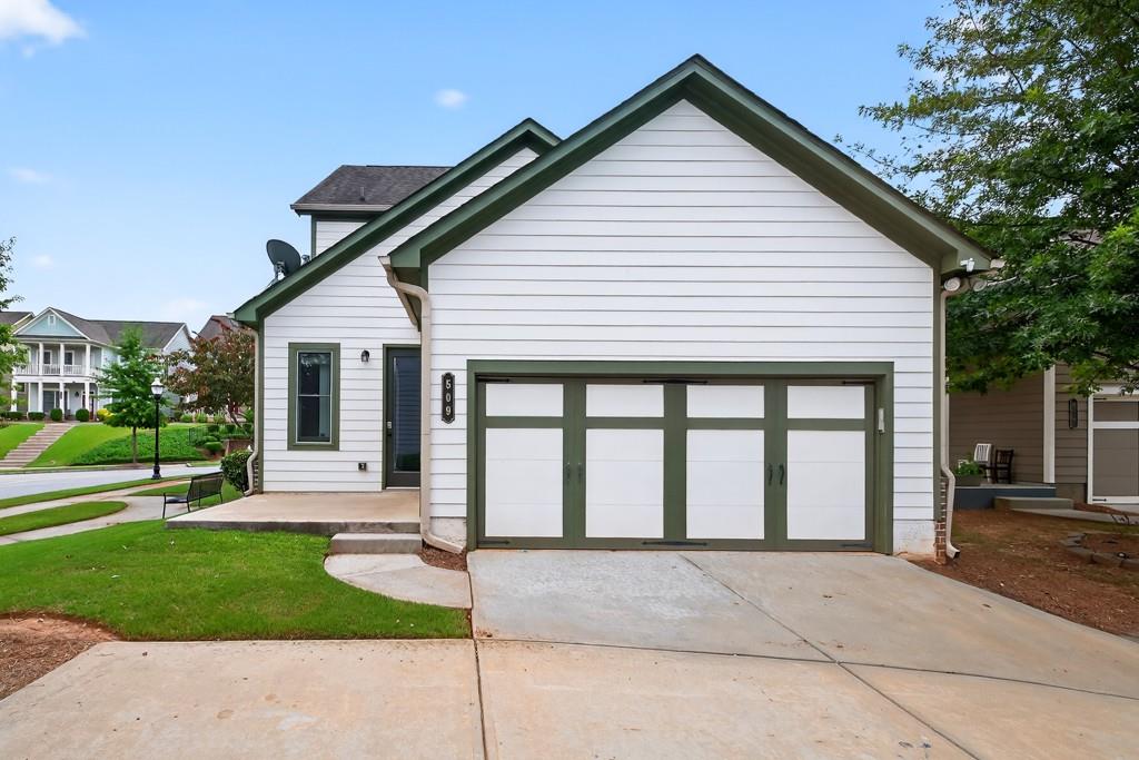 509 Suwanee Green Boulevard Property Photo 8