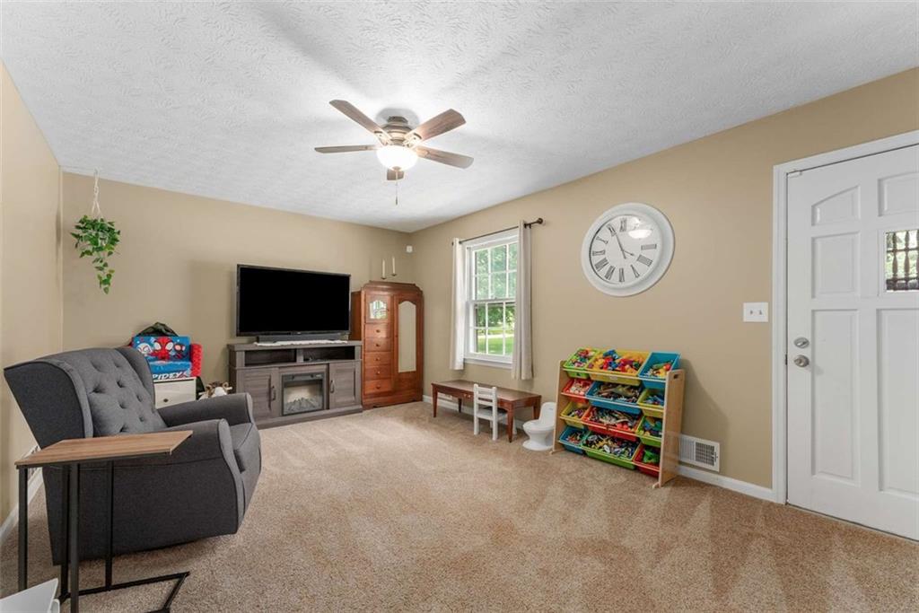 151 County Line Road Property Photo 15