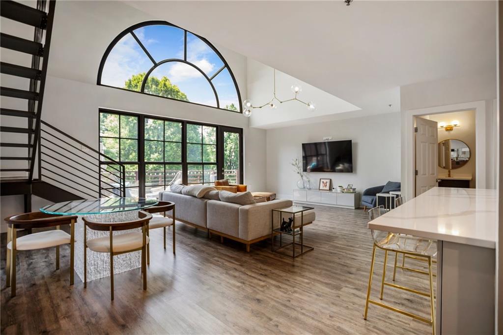 790 North Avenue Ne Unit 209 Property Photo 1