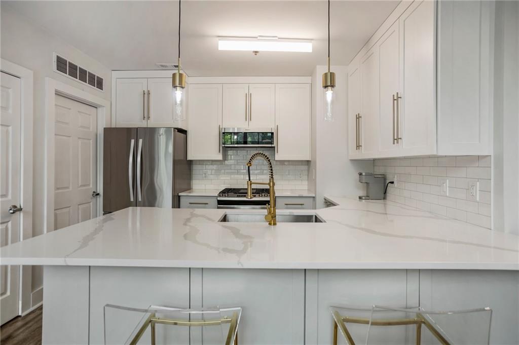 790 North Avenue Ne Unit 209 Property Photo 19