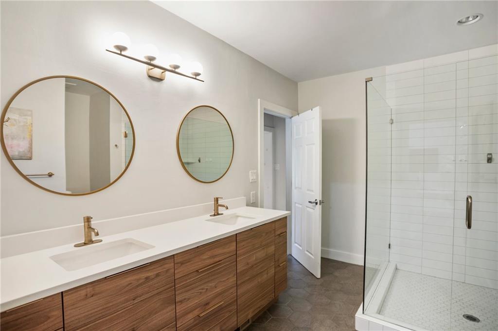 790 North Avenue Ne Unit 209 Property Photo 31