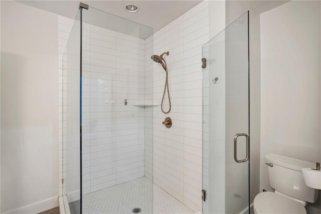 790 North Avenue Ne Unit 209 Property Photo 32