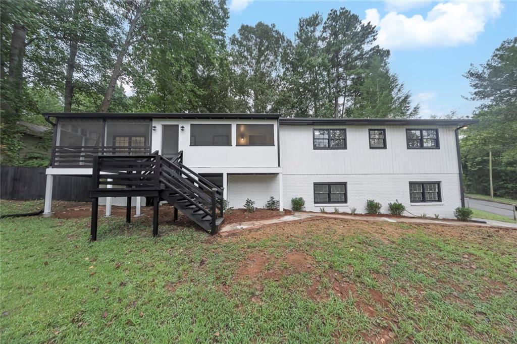 135 Golden Hills Drive Property Photo 1
