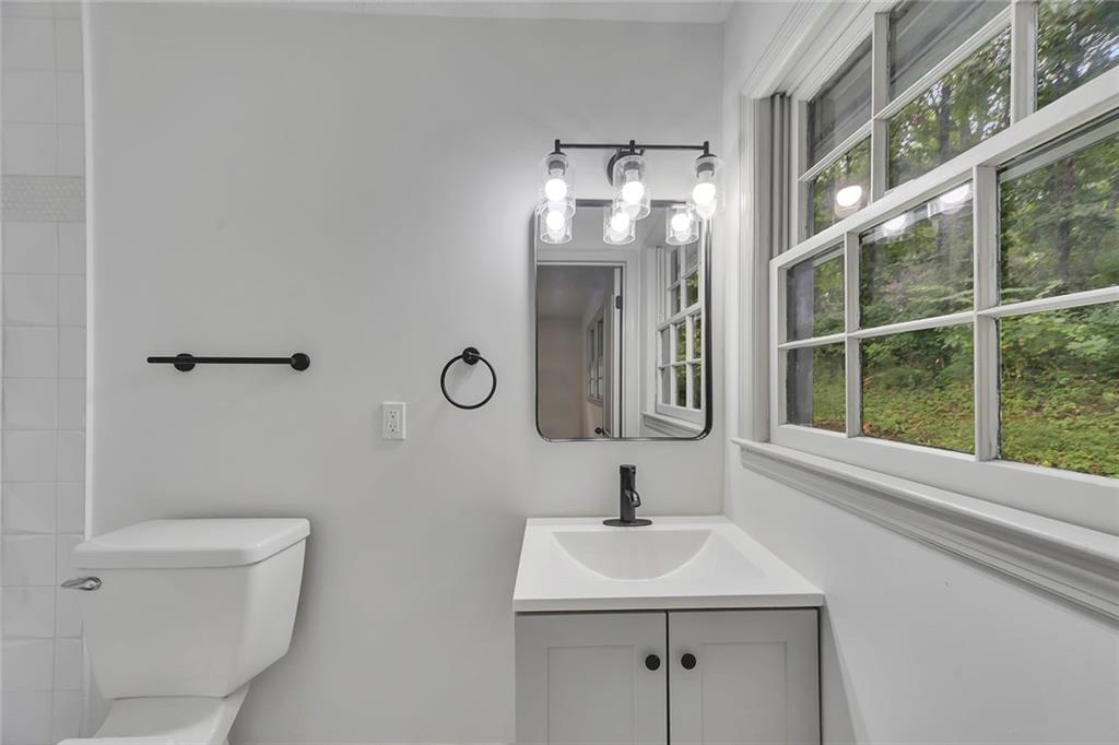 135 Golden Hills Drive Property Photo 21