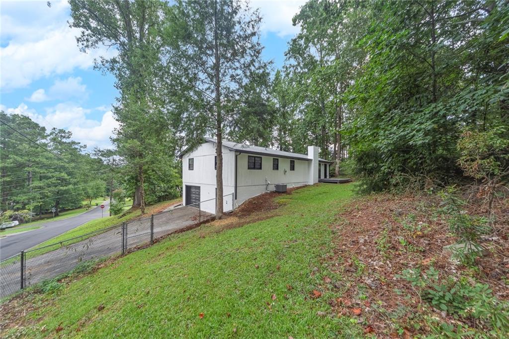 135 Golden Hills Drive Property Photo 28