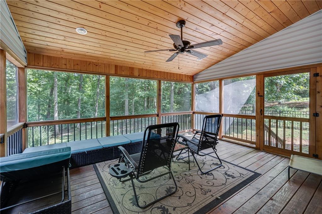 4288 Mountain Ridge Road Property Photo 15