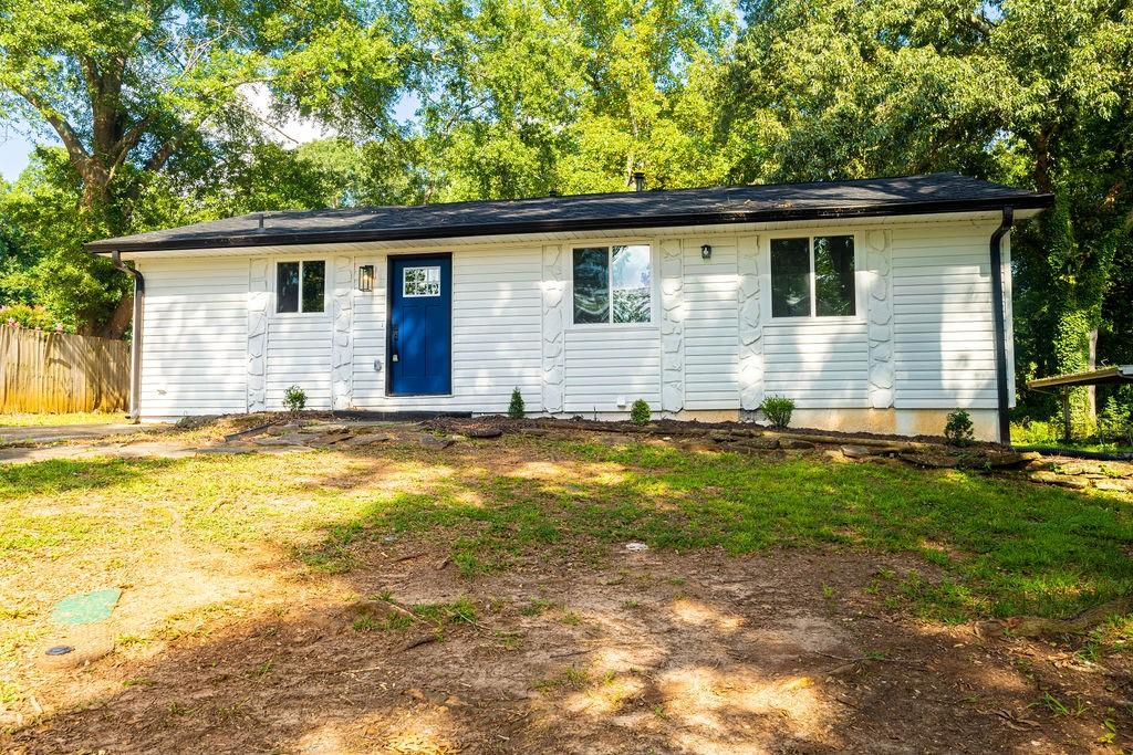 1208 Mannbrook Drive Property Photo 2