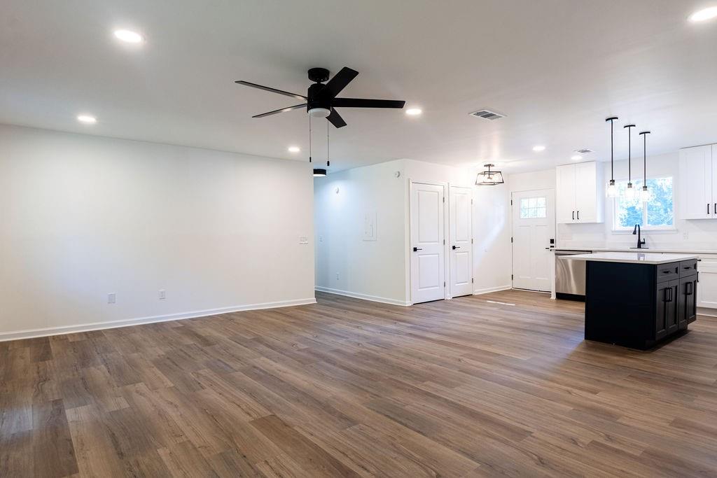 1208 Mannbrook Drive Property Photo 7