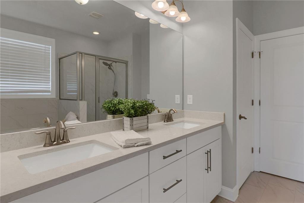 5685 Hammock Way Property Photo 19